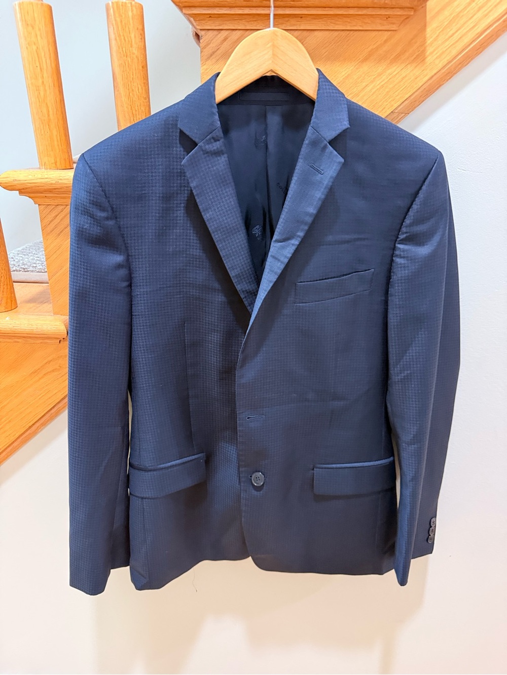 Versace Collection Men’s Navy Textured Blazer Sport Coat EU 46 / US 36 Slim Fit